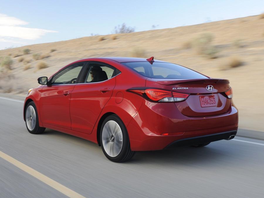  Hyundai Elantra Sport 2014 года  (US) (фото 7 из 12)